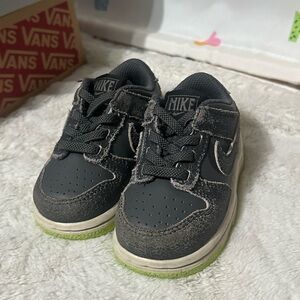 Dunk low SE TD “halloween cauldron” 5c nike